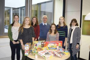 Maja Siebold, Maren Schmitz, Nele Hyner (Schülersprecherinnen des Gymnasiums Walldorf), Gerald Kiefer (Schulleiter des Gymnasiums Walldorf), Jana Tinkov, Verena Milani (SMV Friedrich-Ebert-Gymnasium Sandhausen) Helena Hahn (Verbindungslehrerin am Friedrich-Ebert-Gymnasium Sandhausen)